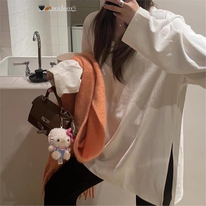 2025 Autumn/Winter Women s White Layered Long Sleeve Korean Casual Slit T-shirt Large
2025 Autumn/Winter Women s White Layered Long Sleeve Korean Casual Slit T-shirt Large