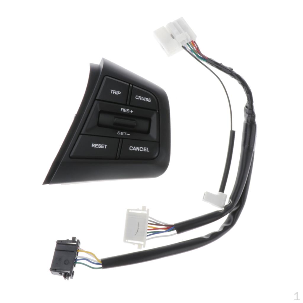 Правые кнопки управления на рулевом колесе для 2,0 л. 
Правые кнопки управления на рулевом колесе для 2,0 л.