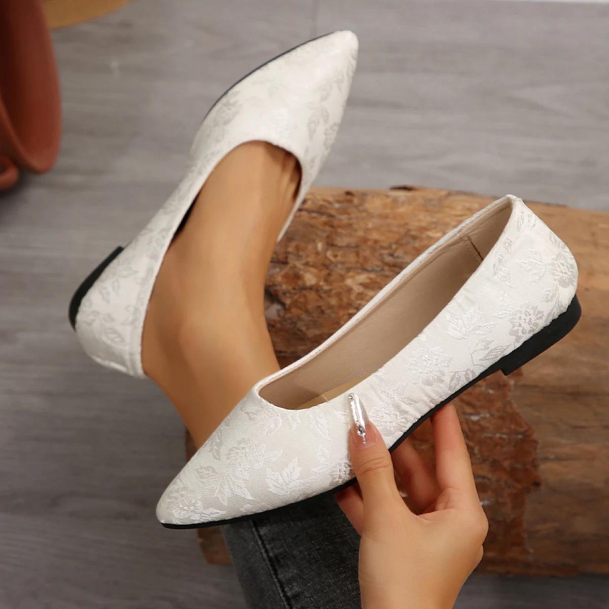 2024 Лето Небольшие Легкие Модные Новые Туфли На Плоской Подошве Мягкие Ретро Острые Носки Элегантные Повседневные Мокасины Туфли Для Женщин 37 белый
2024 Лето Небольшие Легкие Модные Новые Туфли На Плоской Подошве Мягкие Ретро Острые Носки Элегантные Повседневные Мокасины Туфли Для Женщин 37 белый