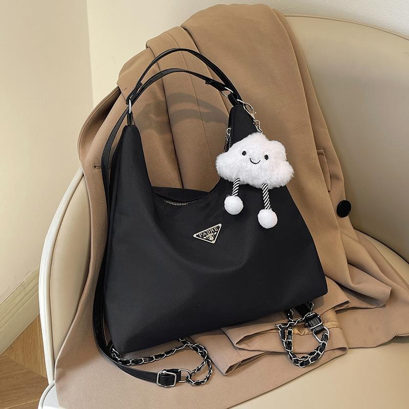 Tote bag women s 2025 large-capacity backpack casual cloth bag street trend lightweight travel backpack
Tote bag women s 2025 large-capacity backpack casual cloth bag street trend lightweight travel backpack