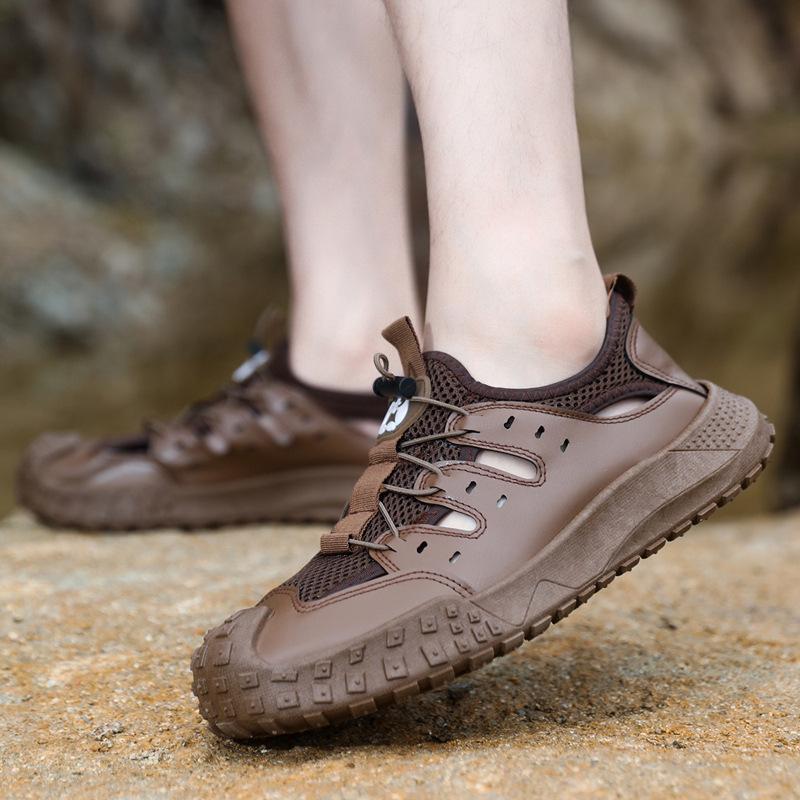 Men s sports casual shoes lightweight comfortable non-slip shock-absorbing soft elastic breathable outdoor beach fashion shoes 39 чорний
Men s sports casual shoes lightweight comfortable non-slip shock-absorbing soft elastic breathable outdoor beach fashion shoes 39 чорний