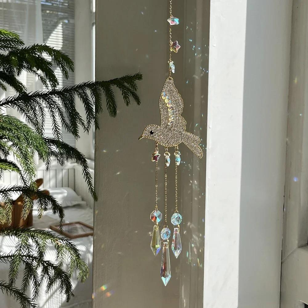 Colorful Hummingbird Crystal Suncatcher DIY Crafts Bird Sun Catchers Pendant Outdoor Garden Decor Style 2
Colorful Hummingbird Crystal Suncatcher DIY Crafts Bird Sun Catchers Pendant Outdoor Garden Decor Style 2