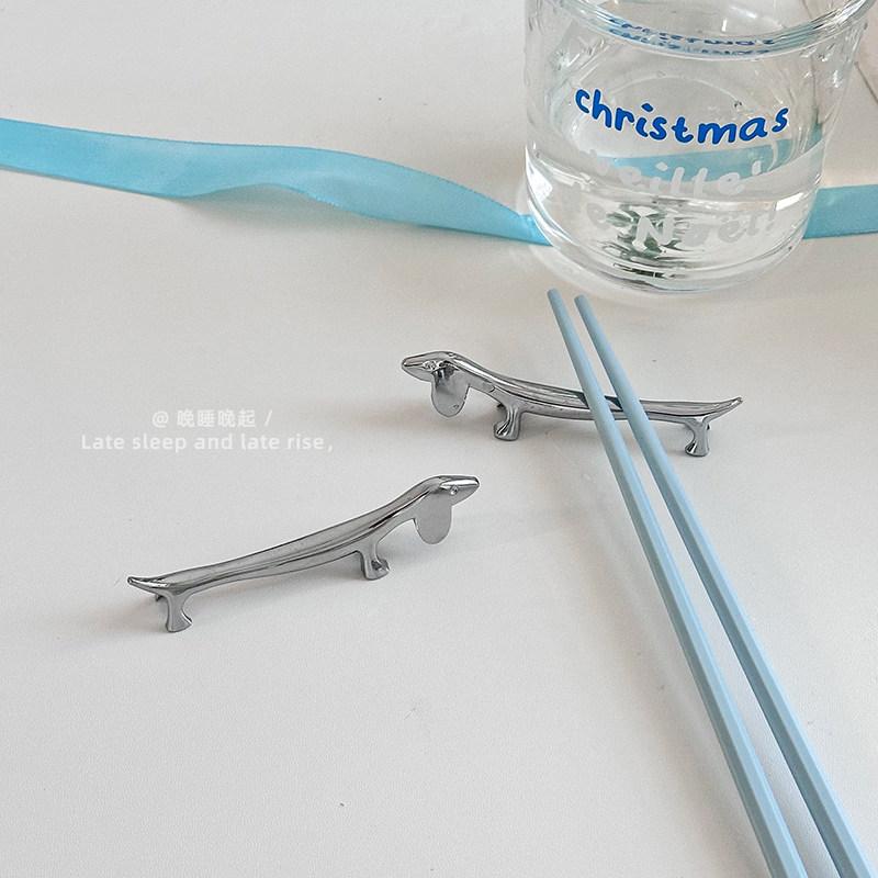 Minimalist Instagram blogger s stainless steel chopstick holder, dining table, chopsticks, knives, forks, spoons, storage rack,
Minimalist Instagram blogger s stainless steel chopstick holder, dining table, chopsticks, knives, forks, spoons, storage rack,