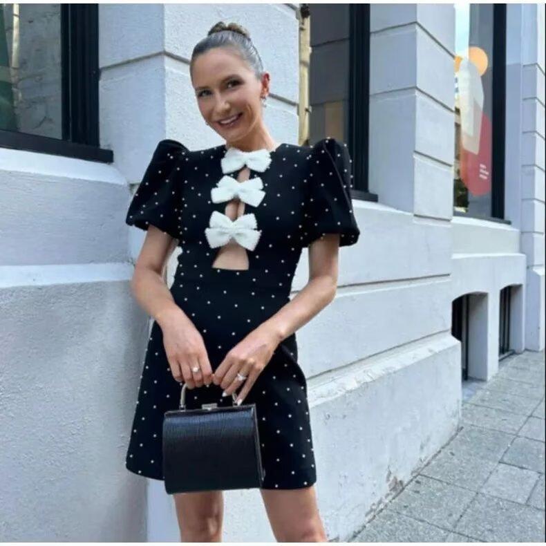 Spring 2025 Bow Polka Dot Puff Sleeve Sexy Mini Dress Small чорний
Spring 2025 Bow Polka Dot Puff Sleeve Sexy Mini Dress Small чорний