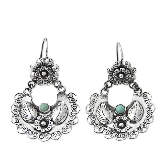 Винтажные женские серьги-кольца с инкрустацией из искусственной бирюзы и цветком, подарок ювелирных изделий
Винтажные женские серьги-кольца с инкрустацией из искусственной бирюзы и цветком, подарок ювелирных изделий