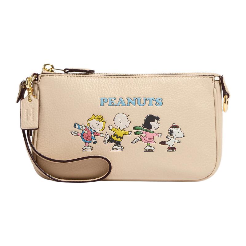 COACH SNOOPY x Peanuts joint model Nolita 19 zipper closure Snoopy and friends print pebble leather hand shoulder bag women s nude коричневый
COACH SNOOPY x Peanuts joint model Nolita 19 zipper closure Snoopy and friends print pebble leather hand shoulder bag women s nude коричневый