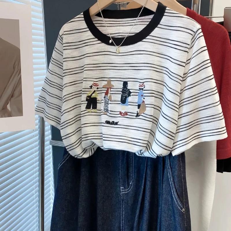 Striped Round Neck Contrasting Color Embroidery Chic Niche Top Women s Summer New Thin Section Right Shoulder Large Size 4XL білий
Striped Round Neck Contrasting Color Embroidery Chic Niche Top Women s Summer New Thin Section Right Shoulder Large Size 4XL білий