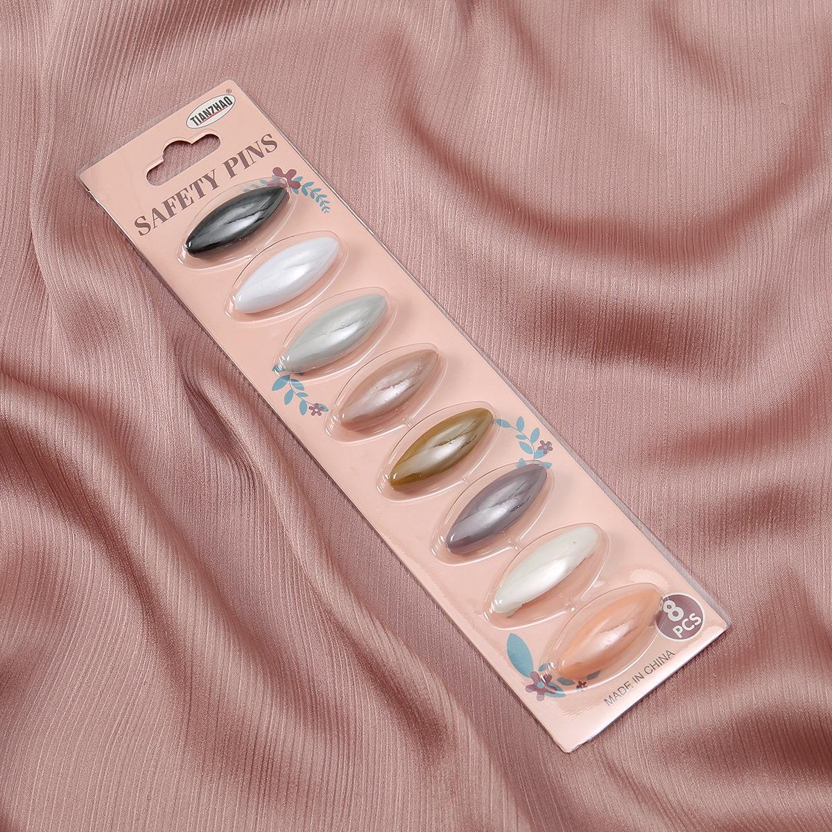 Versatile Ethnic Silk Headscarf Buckle Brooch for Women s Anti-exposure Fixing
Versatile Ethnic Silk Headscarf Buckle Brooch for Women s Anti-exposure Fixing