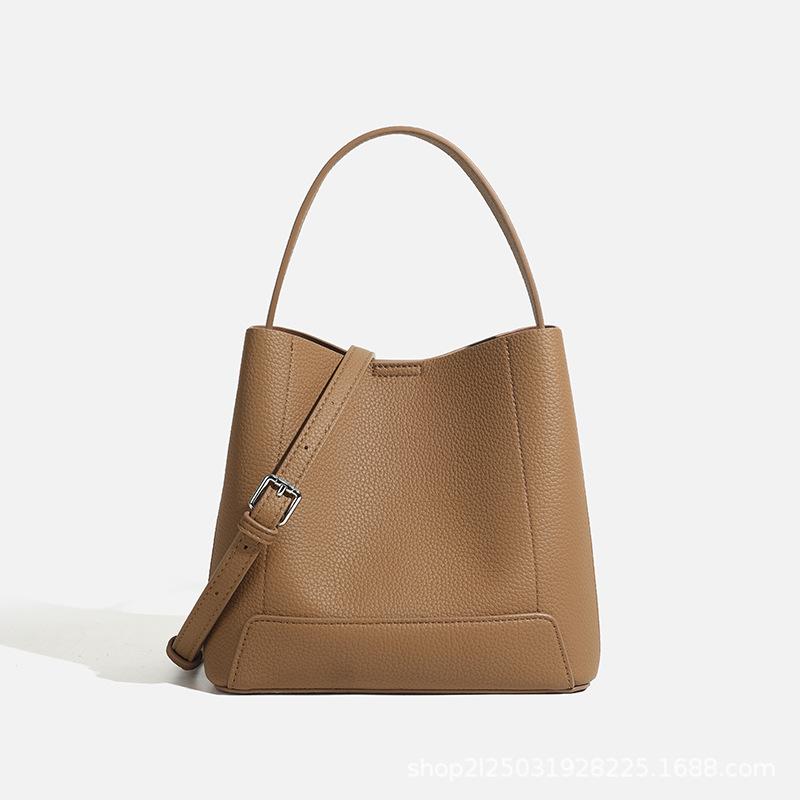 New Niche Handbag for Women, Fashionable and Large Capacity Mother and Child Tote Bag, High-end Single Shoulder Crossbody Bucket Bag
New Niche Handbag for Women, Fashionable and Large Capacity Mother and Child Tote Bag, High-end Single Shoulder Crossbody Bucket Bag