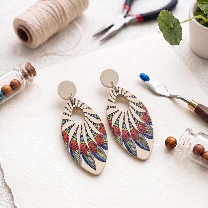 Bohemian Colorful Printed Water Drop Wooden Earrings for Women Creative Ethnic Artistic Style Charm Earrings Vacation Jewelry
Bohemian Colorful Printed Water Drop Wooden Earrings for Women Creative Ethnic Artistic Style Charm Earrings Vacation Jewelry