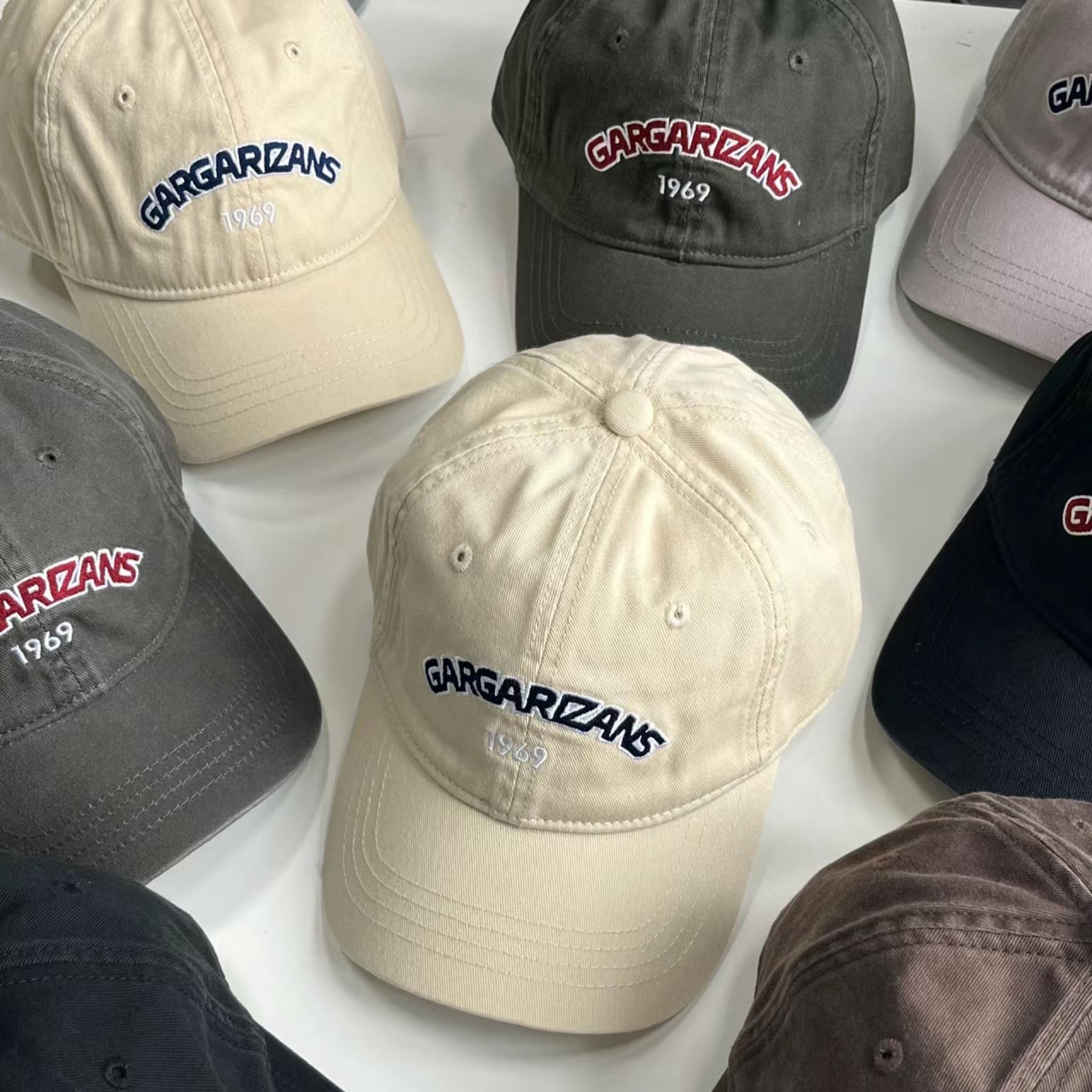 A New Spring Style of Wide Brimmed Baseball Cap with A Round Face for Women and A Wide Brimmed Baseball Cap for Men Adjustable
A New Spring Style of Wide Brimmed Baseball Cap with A Round Face for Women and A Wide Brimmed Baseball Cap for Men Adjustable