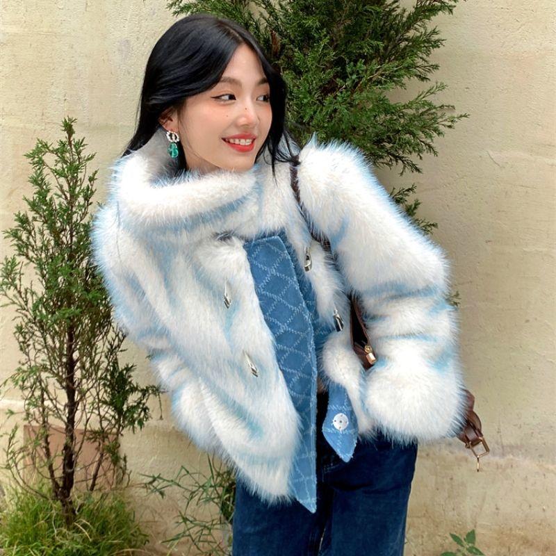 Fashion Coats Fur Jacket for Women Winter Denim Stitching New Environmentally Friendly Fur Warm Senior Jacket Top S
Fashion Coats Fur Jacket for Women Winter Denim Stitching New Environmentally Friendly Fur Warm Senior Jacket Top S