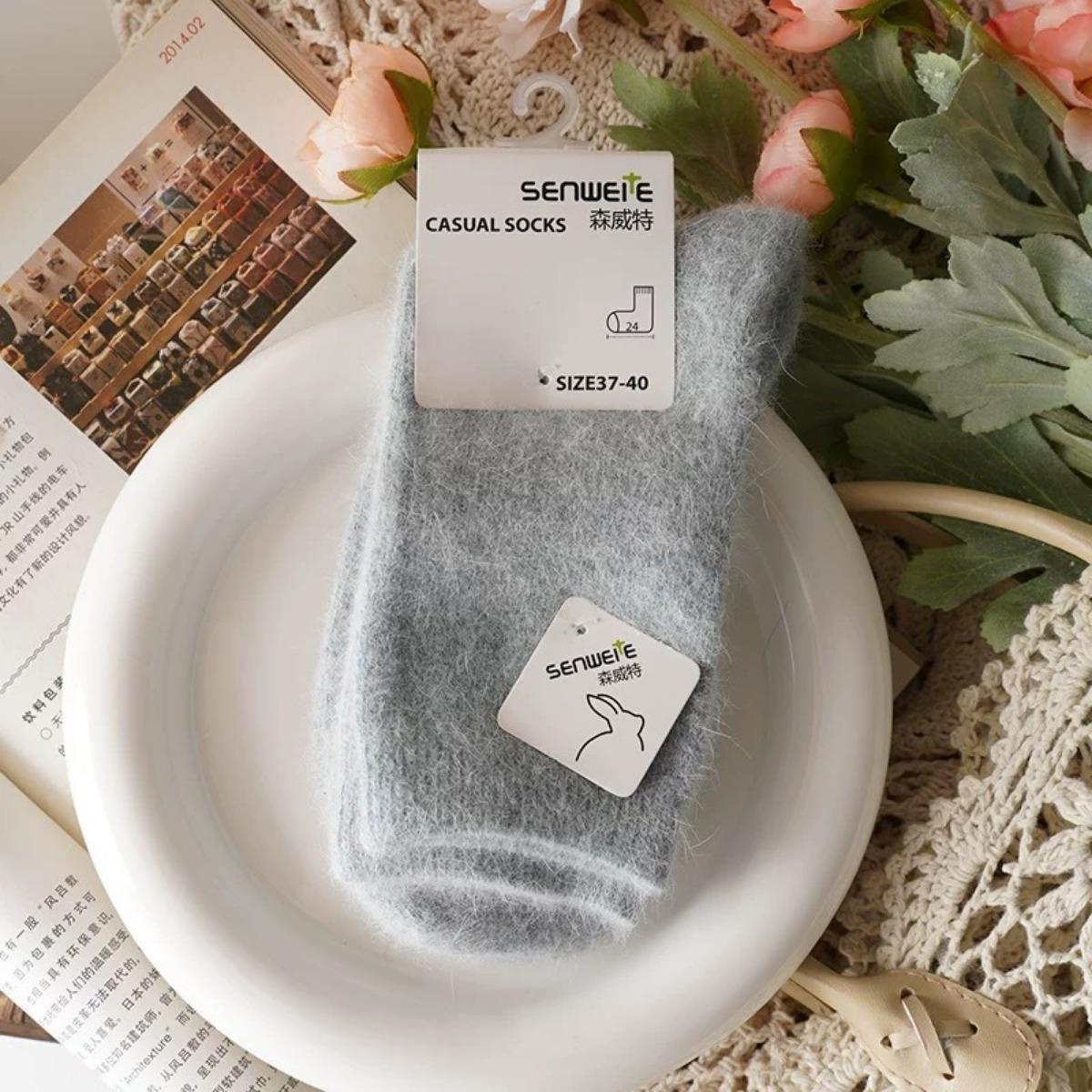 3-1 Вязаные женские носки для осени и зимы, Толстые и теплые носки для поездок на работу, Универсальные и морозостойкие, Мягкие осенне-зимние носки 1 pairs синий
3-1 Вязаные женские носки для осени и зимы, Толстые и теплые носки для поездок на работу, Универсальные и морозостойкие, Мягкие осенне-зимние носки 1 pairs синий