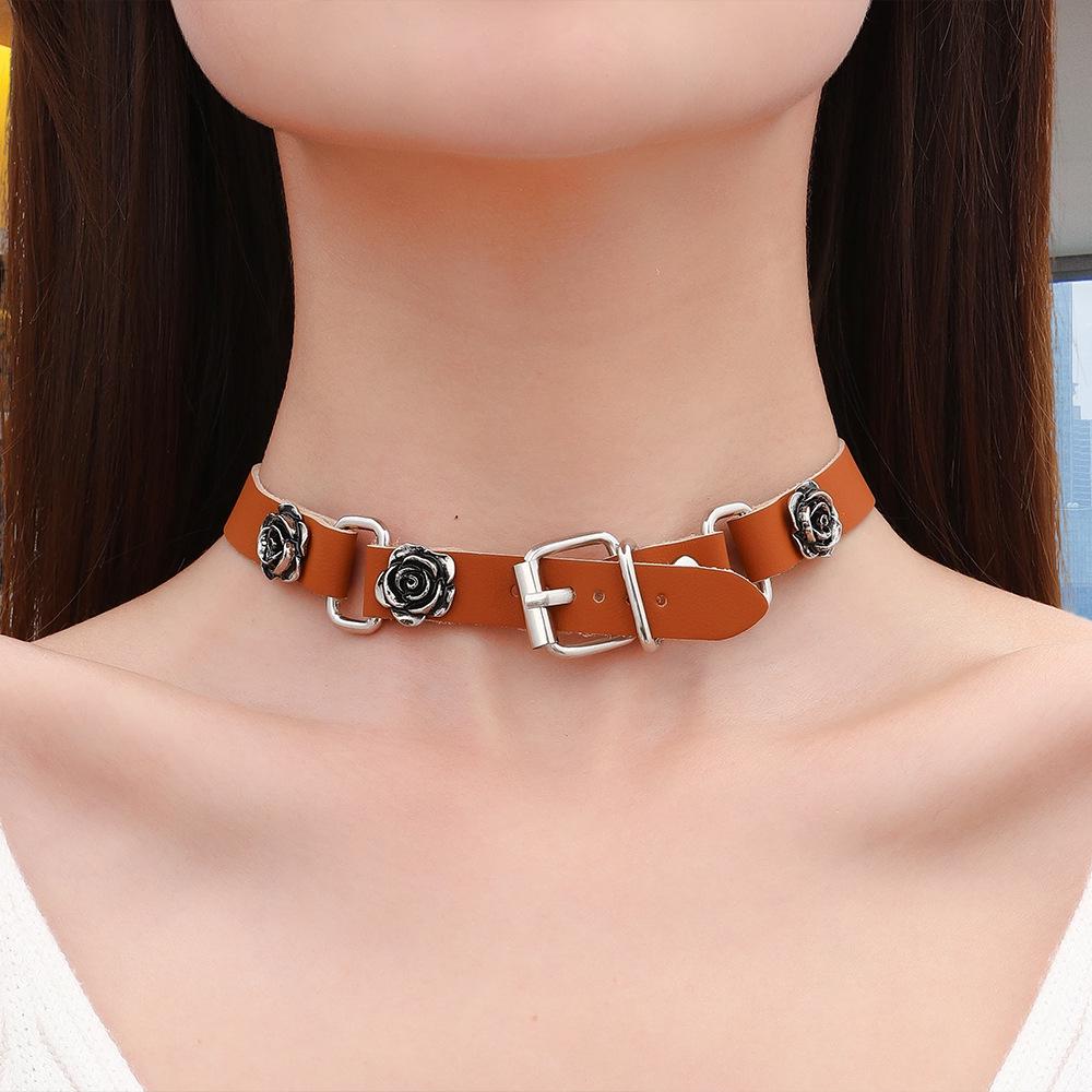 Cross-Border Sweet Cool Punk Geometric Round Pentagram Letter Clavicle Choker with Rhinestones 
Cross-Border Sweet Cool Punk Geometric Round Pentagram Letter Clavicle Choker with Rhinestones