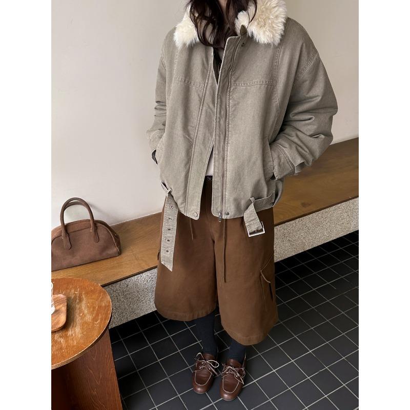 Casual style denim jacket jacket women s winter new lapel lambswool warm loose versatile short coat One size темно-сірий
Casual style denim jacket jacket women s winter new lapel lambswool warm loose versatile short coat One size темно-сірий