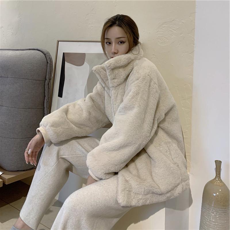 Искусственный кроличий мех теплая женская зимняя свободная куртка с высоким воротником и утолщенным хлопковым плюшем 2XL 130-140
Искусственный кроличий мех теплая женская зимняя свободная куртка с высоким воротником и утолщенным хлопковым плюшем 2XL 130-140