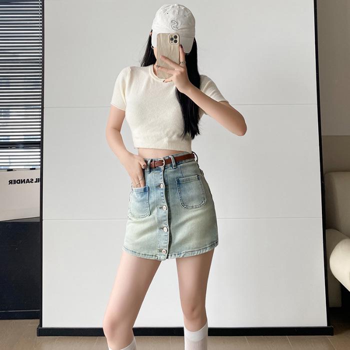 Джинсовая юбка-брюки А-силуэта стрейч с высокой талией на пуговицах для женщин - Летняя ретро-мода 2024 M
Джинсовая юбка-брюки А-силуэта стрейч с высокой талией на пуговицах для женщин - Летняя ретро-мода 2024 M