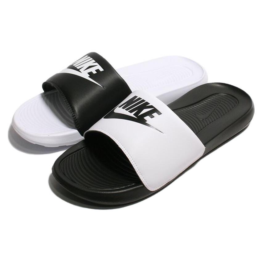 Nike Victori One Slide White Black Women s 39
Nike Victori One Slide White Black Women s 39
