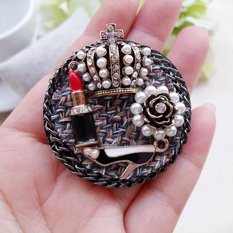 Luxury Famous Camellia pearl brooch jewelry flowers Lapel Pins Lipstick bow pearls Brooches Jewelry for Women
Luxury Famous Camellia pearl brooch jewelry flowers Lapel Pins Lipstick bow pearls Brooches Jewelry for Women