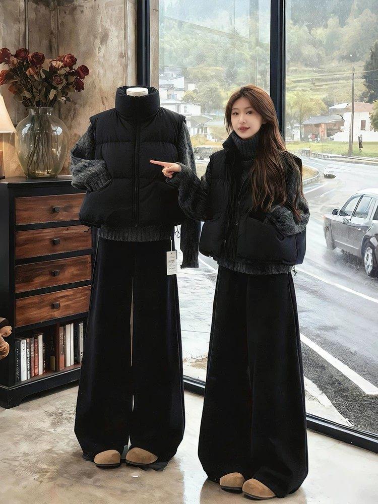 Women s Korean-Style Three-Piece Set: Spring Knitted Sweater, Cotton-Padded Vest, and Wide-Leg Pants. M
Women s Korean-Style Three-Piece Set: Spring Knitted Sweater, Cotton-Padded Vest, and Wide-Leg Pants. M
