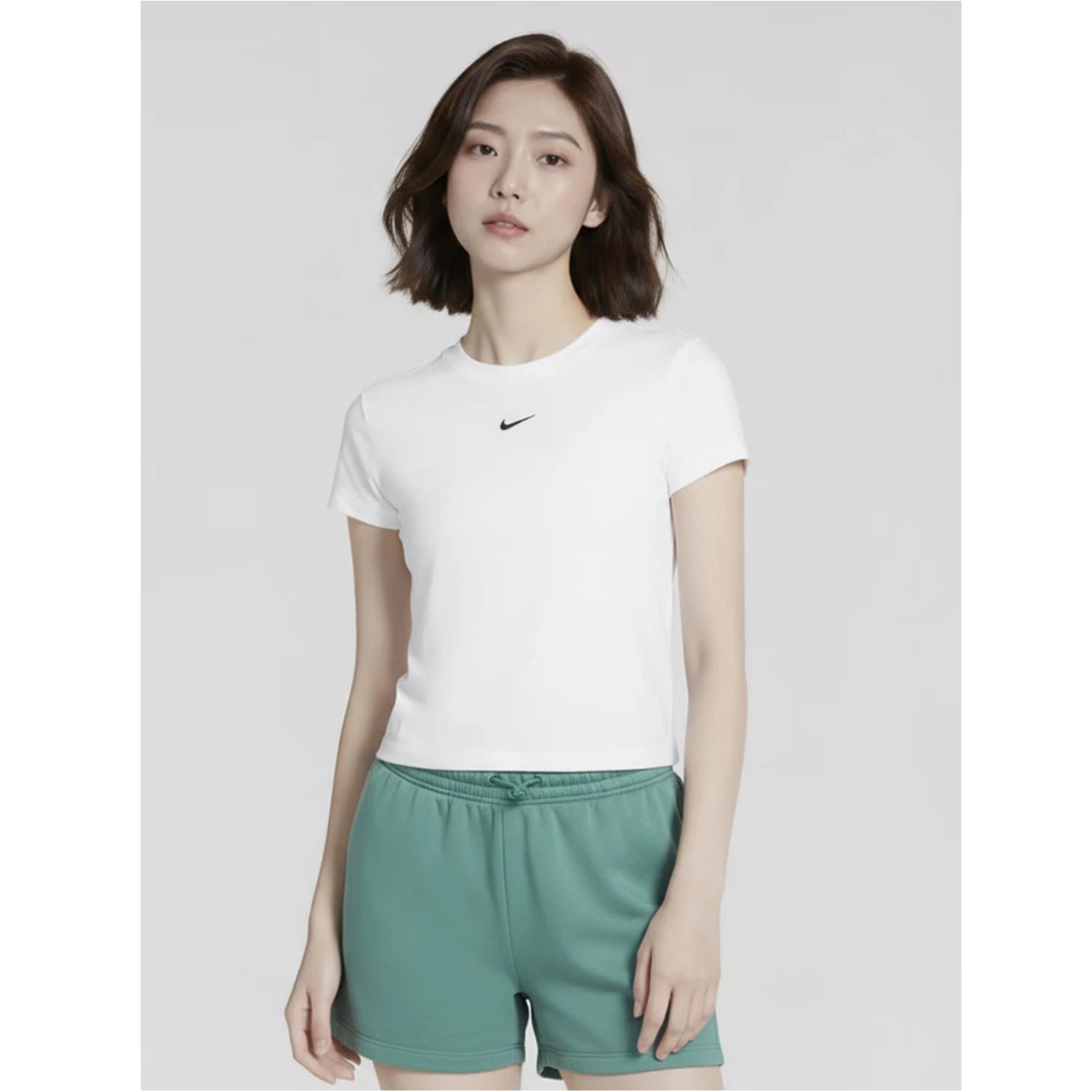 NIKE Spring And Summer Women s Short-Sleeve Round Neck T-Shirt, Sports Casual, Slim-Fit FV5509-100, White S білий
NIKE Spring And Summer Women s Short-Sleeve Round Neck T-Shirt, Sports Casual, Slim-Fit FV5509-100, White S білий