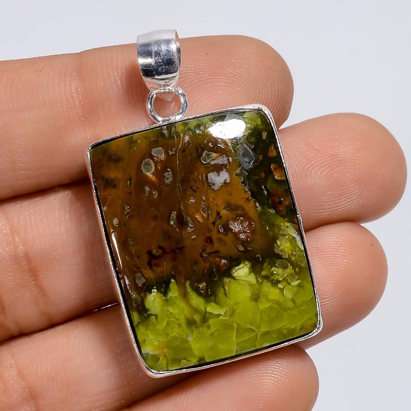 Marvellous Top Grade Qualite 100% Natural Serpentine Radiant Shape Ethnic Style Handmade Jewelry 925 Steling Silver Pendant 1.5 WSJ-5031 1.5
Marvellous Top Grade Qualite 100% Natural Serpentine Radiant Shape Ethnic Style Handmade Jewelry 925 Steling Silver Pendant 1.5 WSJ-5031 1.5