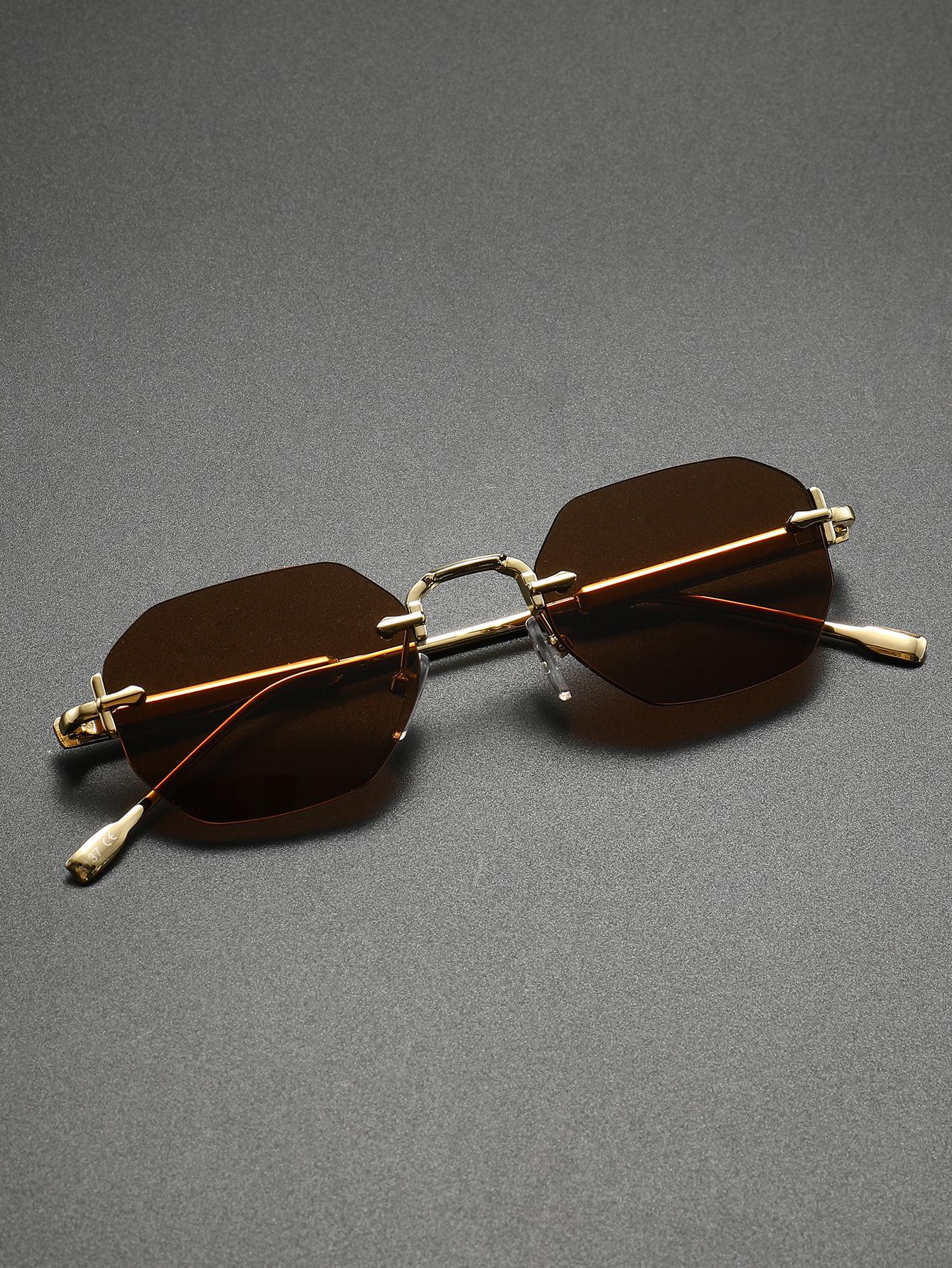 Universal Men Women Retro European Fashion Glasses Suitable for Daily Wear Street Photography And Driving
Universal Men Women Retro European Fashion Glasses Suitable for Daily Wear Street Photography And Driving