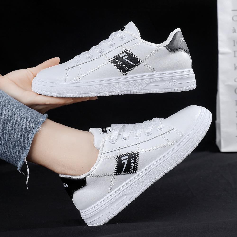 Little white shoes women s 2025 new spring women s shoes student breathable versatile casual leather flat-bottomed sports trendy shoes 35
Little white shoes women s 2025 new spring women s shoes student breathable versatile casual leather flat-bottomed sports trendy shoes 35
