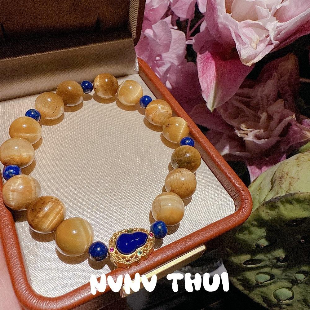 Ancient Flower Silk, Colorful Tiger S Eye Stone, Gourd Gemstone Bracelet, New Chinese Style, Lapis Lazuli Fulu Flower God Bracelet Stacked And Worn.
Ancient Flower Silk, Colorful Tiger S Eye Stone, Gourd Gemstone Bracelet, New Chinese Style, Lapis Lazuli Fulu Flower God Bracelet Stacked And Worn.
