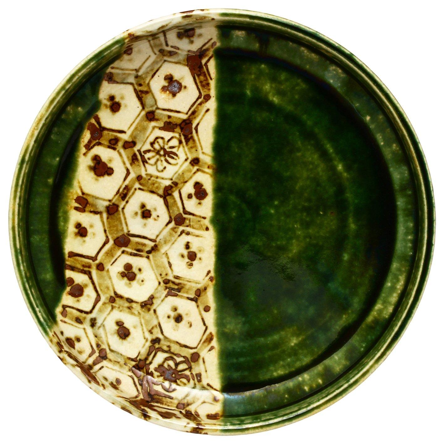 Mino ware 7 inch deep plate Oribe tortoiseshell crest diameter 21cm gift Made in Japan Nakagaki Renji approx. (in box) 043-0090
Mino ware 7 inch deep plate Oribe tortoiseshell crest diameter 21cm gift Made in Japan Nakagaki Renji approx. (in box) 043-0090