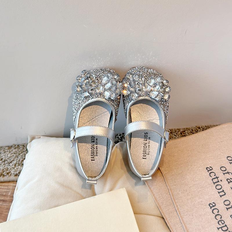Girls Spring Leather Bow Shoes - Soft Sole Rhinestone Princess Toddler Shoes Size 23-25, set of 3 pairs
Girls Spring Leather Bow Shoes - Soft Sole Rhinestone Princess Toddler Shoes Size 23-25, set of 3 pairs