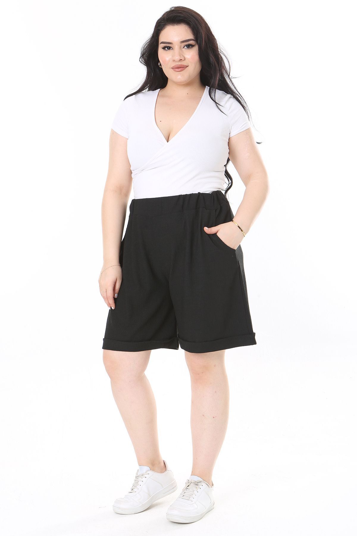 Women s Fashion Big Size Shorts & Bermudas Large Size Black Twill Fabric Shorts with Elastic Waist and Side Pockets 3XL
Women s Fashion Big Size Shorts & Bermudas Large Size Black Twill Fabric Shorts with Elastic Waist and Side Pockets 3XL