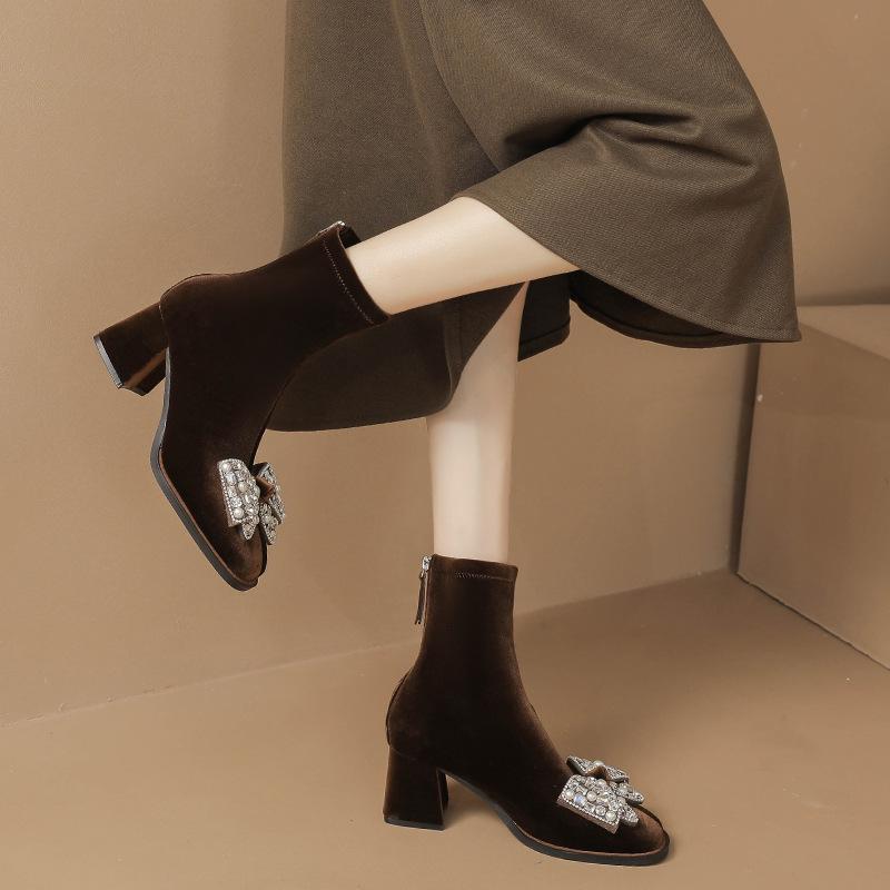 H793-8 high mercerized suede socks boots women s large rhinestone bow square head thick heel women s boots Internet celebrities same short boots 35 чорний
H793-8 high mercerized suede socks boots women s large rhinestone bow square head thick heel women s boots Internet celebrities same short boots 35 чорний