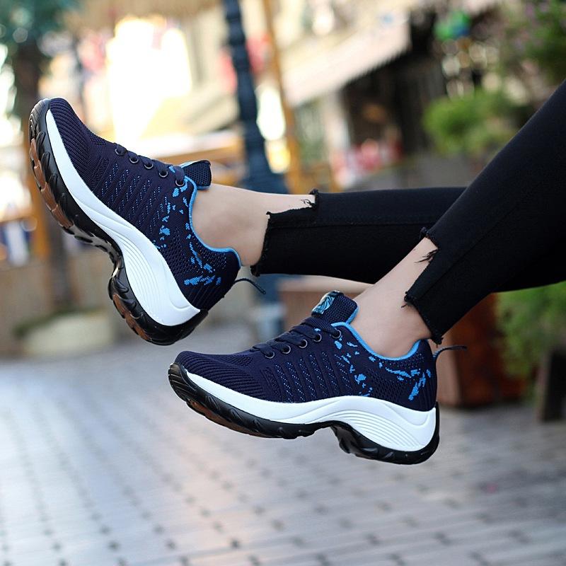 Large size casual breathable fly-woven women s shoes platform running shoes comfortable ultra-light fashion sports shoes 35 синій
Large size casual breathable fly-woven women s shoes platform running shoes comfortable ultra-light fashion sports shoes 35 синій