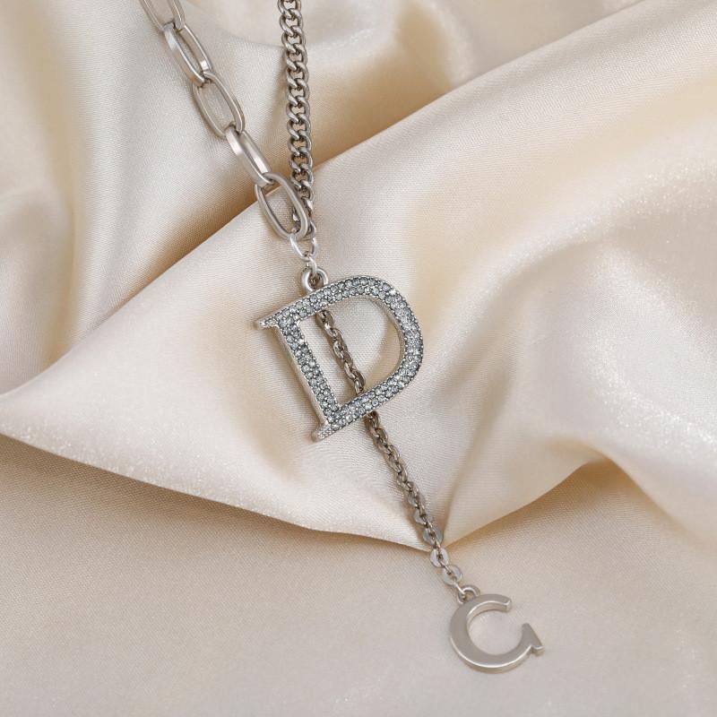 Exquisite Titanium Steel D Letter Necklace With Tassels Perfect For Special Occasions Gold D Chain
Exquisite Titanium Steel D Letter Necklace With Tassels Perfect For Special Occasions Gold D Chain