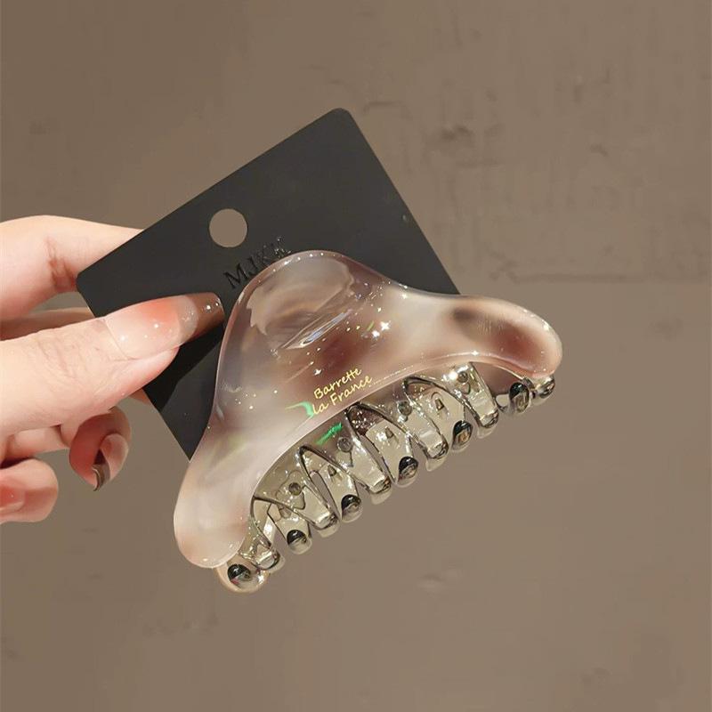 Light gray acetic acid grabber clip for women with high-end style, new hair volume, ponytail clip, half-tied hair shark clip at the back of the head
Light gray acetic acid grabber clip for women with high-end style, new hair volume, ponytail clip, half-tied hair shark clip at the back of the head