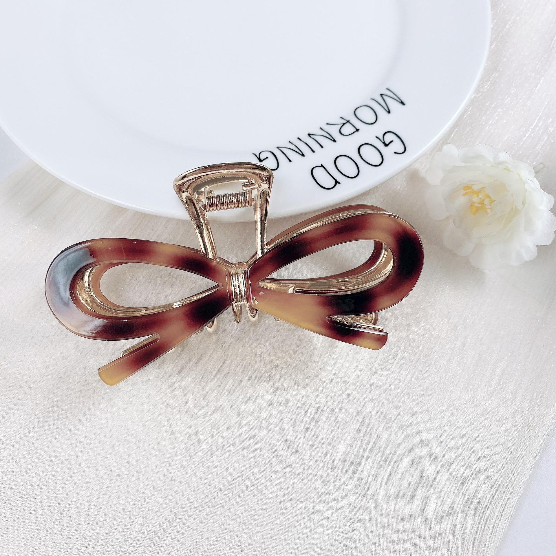1pc High end hair clip, women s bow, grab clip, back of the head, large hair clip, shark clip, dished hair accessory
1pc High end hair clip, women s bow, grab clip, back of the head, large hair clip, shark clip, dished hair accessory