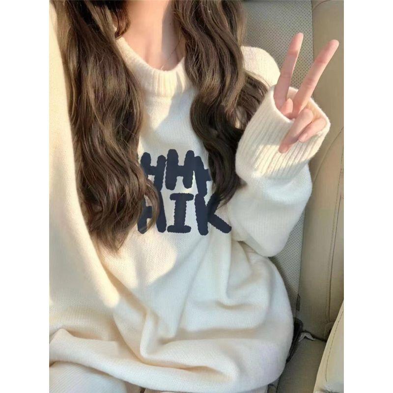 Chic Milk Fufu round Neck Loose Gentle Heattech Sweater White S Suggested 40.00 kg-47.50 kg
Chic Milk Fufu round Neck Loose Gentle Heattech Sweater White S Suggested 40.00 kg-47.50 kg