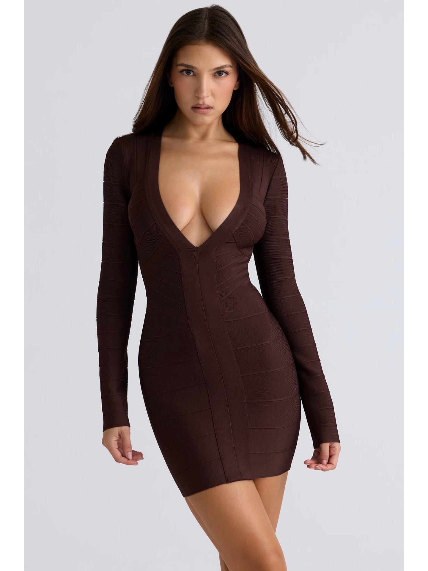 Apricot Deep V Long Sleeve Bandage Dress - Waist-cinching, Stretchy, Hip-hugging Nightclub Party Dress XL темно-коричневого кольору
Apricot Deep V Long Sleeve Bandage Dress - Waist-cinching, Stretchy, Hip-hugging Nightclub Party Dress XL темно-коричневого кольору