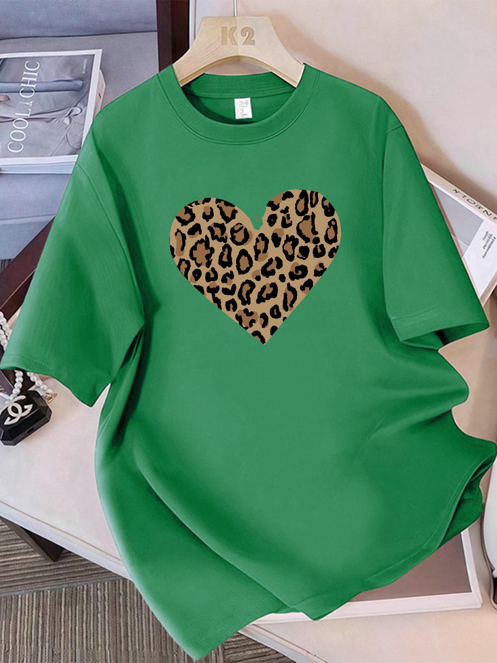 Summer Cotton TShirts Women Simple Leopard Print Heart Printing T Shirt ONeck Comfortable Loose Tops Street Womans Clothes 4XL
Summer Cotton TShirts Women Simple Leopard Print Heart Printing T Shirt ONeck Comfortable Loose Tops Street Womans Clothes 4XL