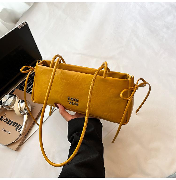 French niche underarm bag women s 2025 new fashion light luxury shoulder bag retro niche commuter baguette bag жовтий
French niche underarm bag women s 2025 new fashion light luxury shoulder bag retro niche commuter baguette bag жовтий