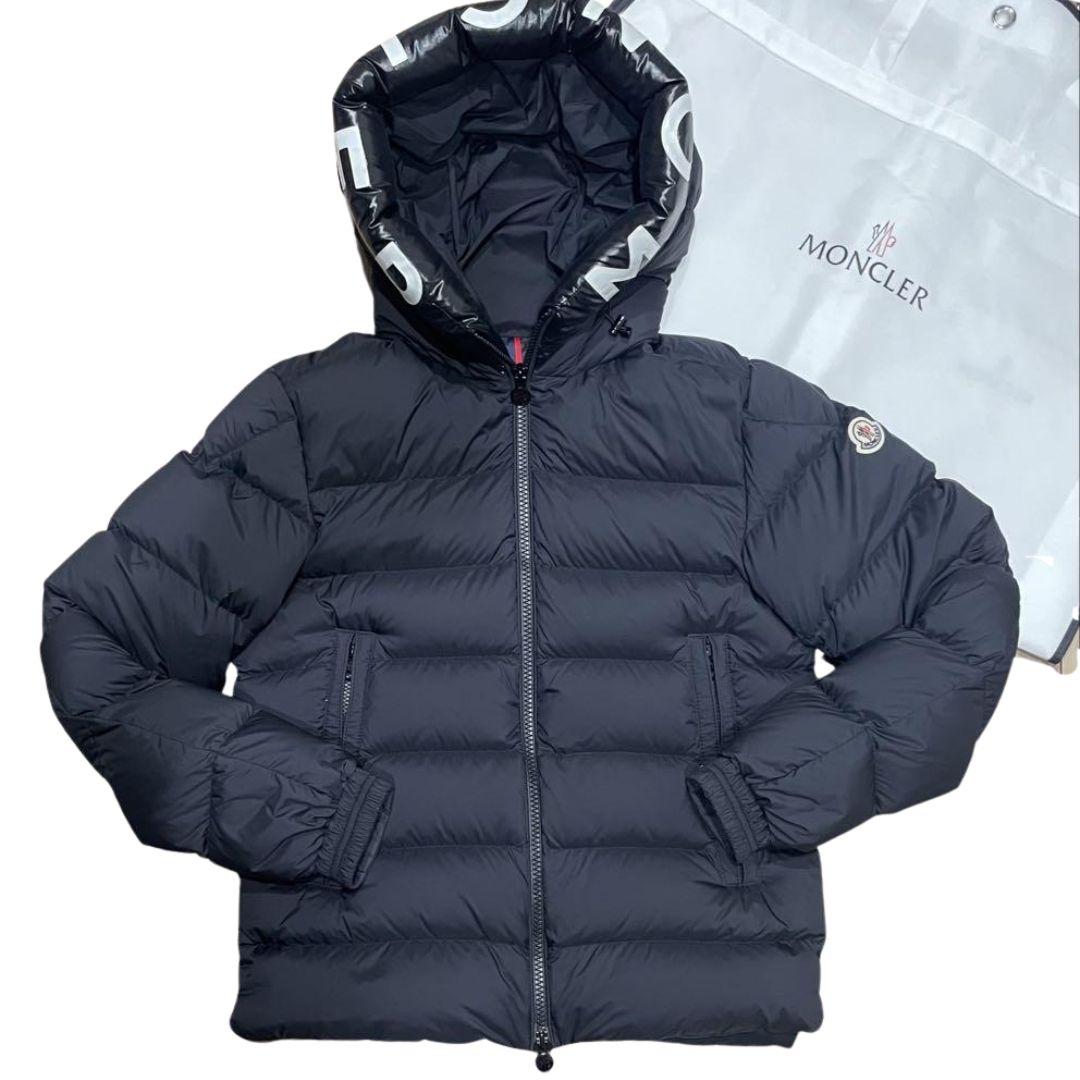 Used MONCLER SALZMANDown jacket Nylon mens
Used MONCLER SALZMANDown jacket Nylon mens