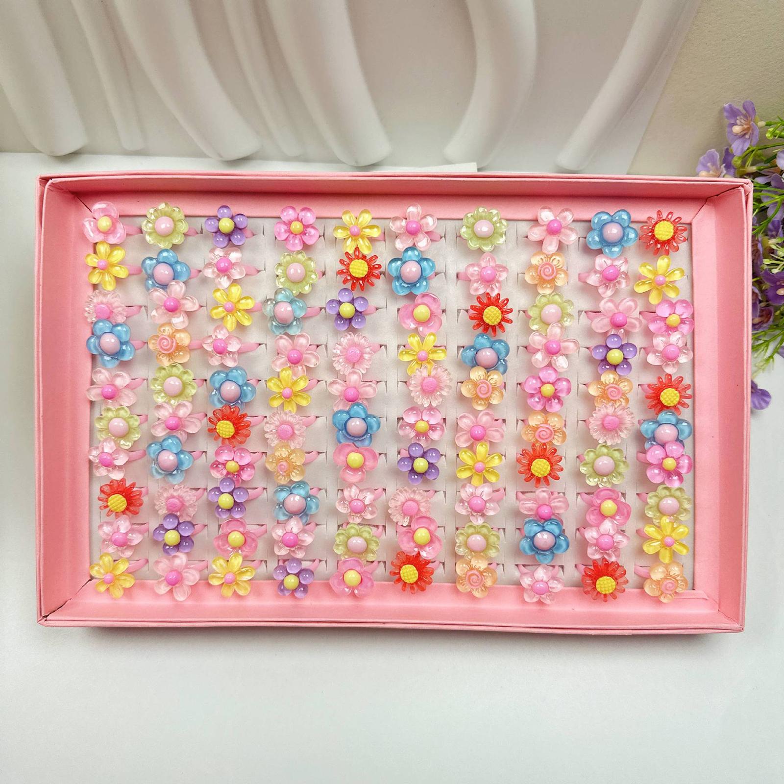 100pcs Kids Cartoon Flower Rings Set Children Resin Rings Lovely Flower Rings for Birthday Party Favors Gifts
100pcs Kids Cartoon Flower Rings Set Children Resin Rings Lovely Flower Rings for Birthday Party Favors Gifts