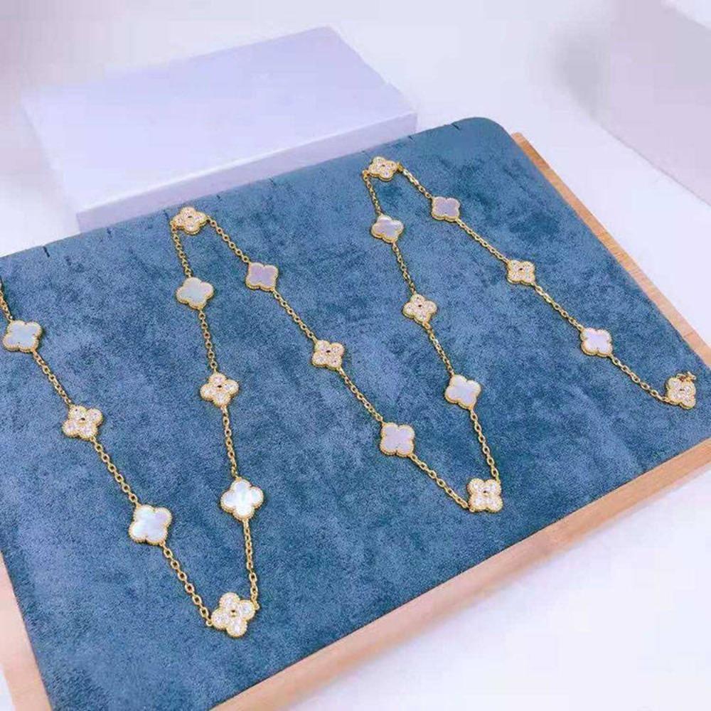 20 Flower Necklace Women Fashion Four Leaf Clover Sweater Chain Onyx Mother of Pearl Premium Sense Ladies Necklace 925 sterling silver білий
20 Flower Necklace Women Fashion Four Leaf Clover Sweater Chain Onyx Mother of Pearl Premium Sense Ladies Necklace 925 sterling silver білий