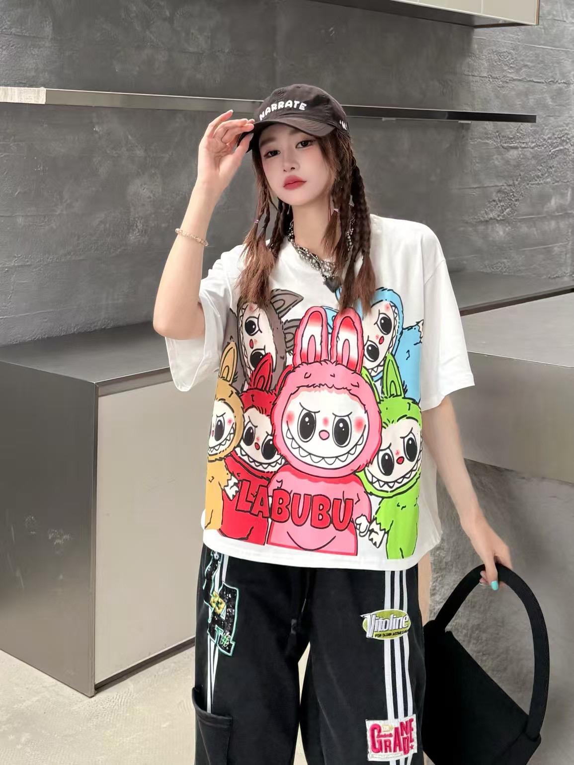 2025 Весна/Лето Новая Короткая Футболка Labu Fashion Мультяшный Принт Повседневная Y2k 3XL
2025 Весна/Лето Новая Короткая Футболка Labu Fashion Мультяшный Принт Повседневная Y2k 3XL