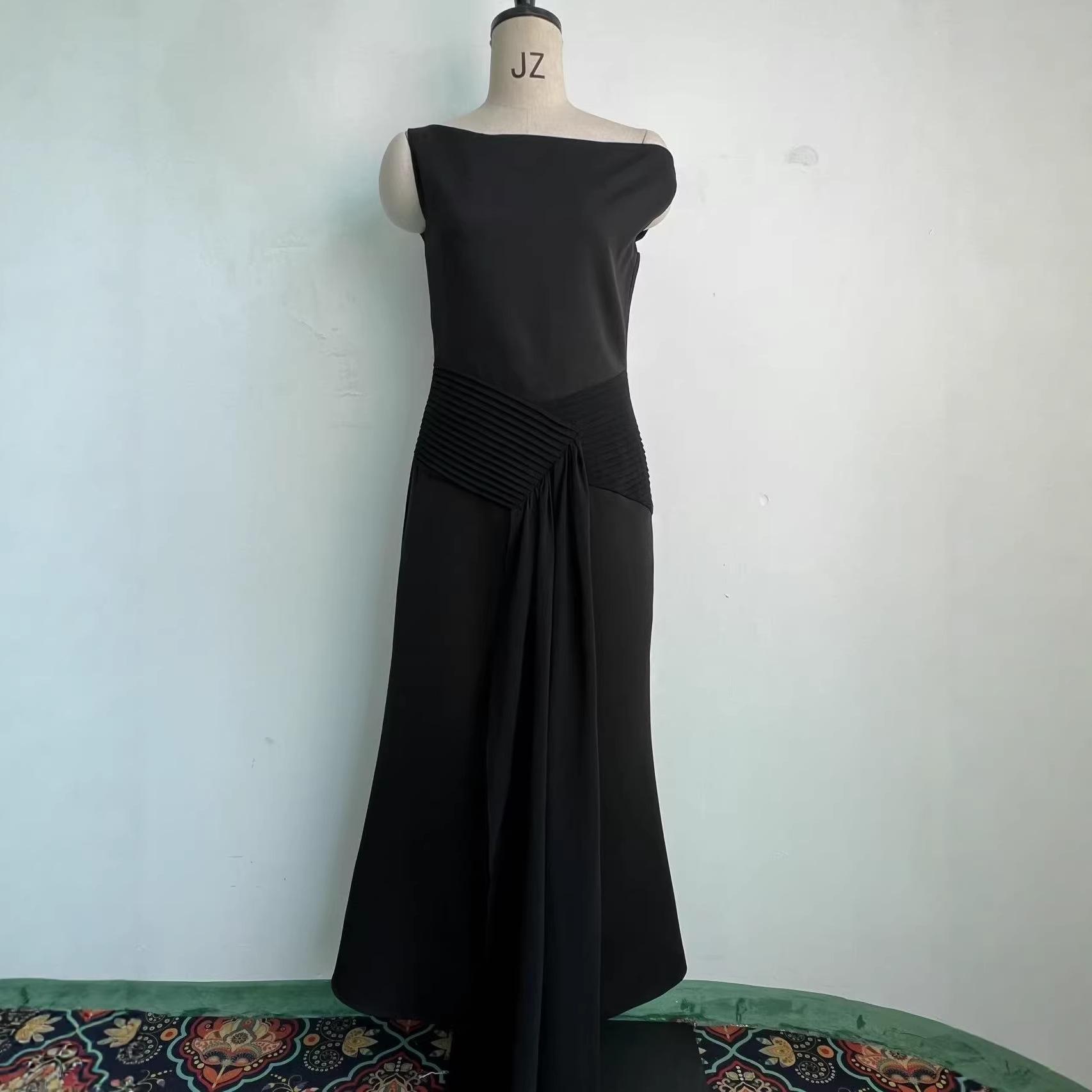 2026 Spring European & American Slim-Fit Hip-Hugging Dress - Flattering Solid Color, Charming Kardashian-Style Small чёрный
2026 Spring European & American Slim-Fit Hip-Hugging Dress - Flattering Solid Color, Charming Kardashian-Style Small чёрный