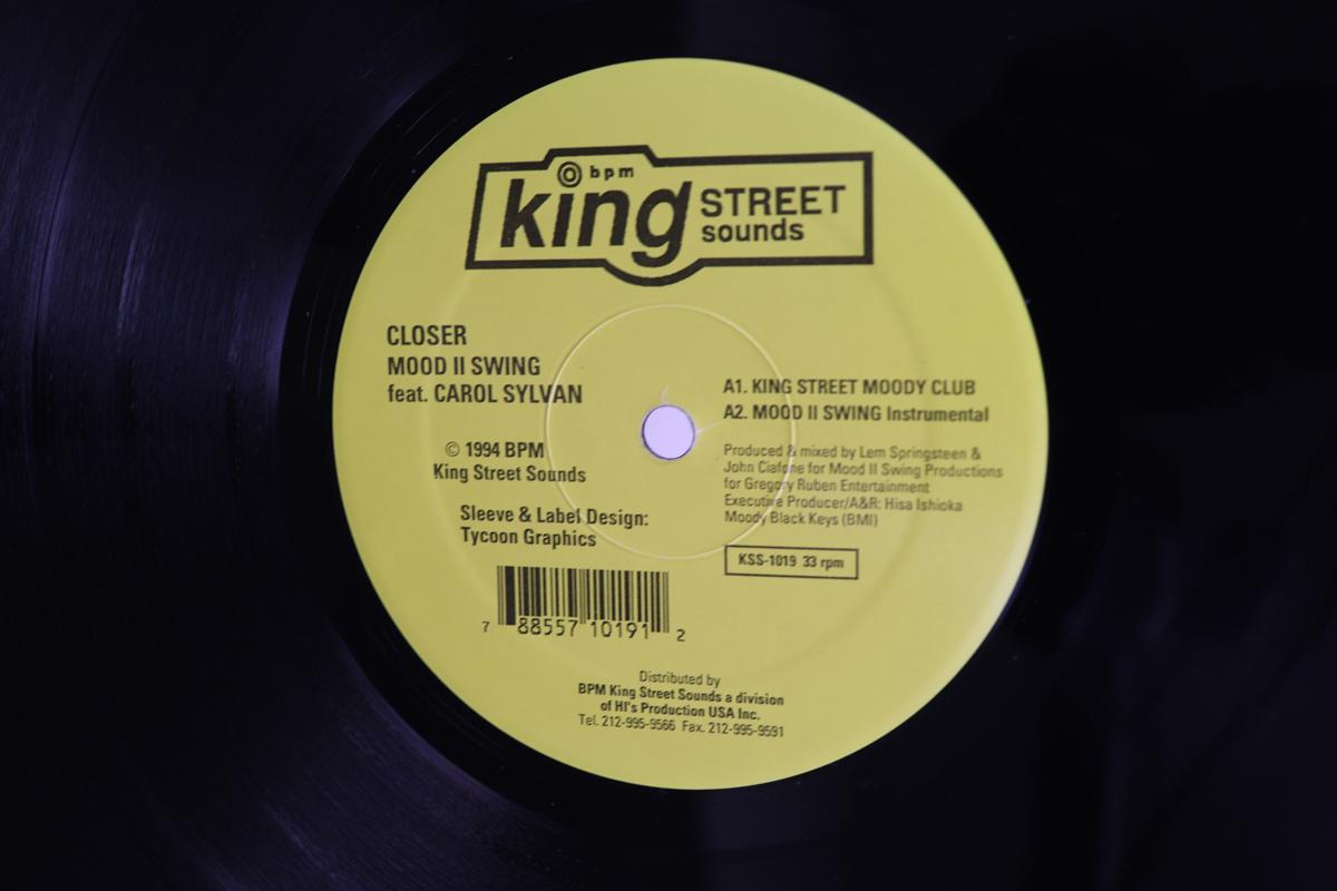 12-дюймовая пластинка MOOD II SWING CAROLE SYLVAN Closer KSS1019 BPM King Street 1994 US Dance Electronica Б/у
12-дюймовая пластинка MOOD II SWING CAROLE SYLVAN Closer KSS1019 BPM King Street 1994 US Dance Electronica Б/у