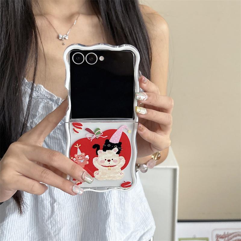 Fashion Cute Red apple Bear Phone Case For Samsung Z Flip 6 7 5 4 3 Cover with Chain Cartoon Cases For ZFlip6 ZFlip7 5G For Z Flip7
Fashion Cute Red apple Bear Phone Case For Samsung Z Flip 6 7 5 4 3 Cover with Chain Cartoon Cases For ZFlip6 ZFlip7 5G For Z Flip7