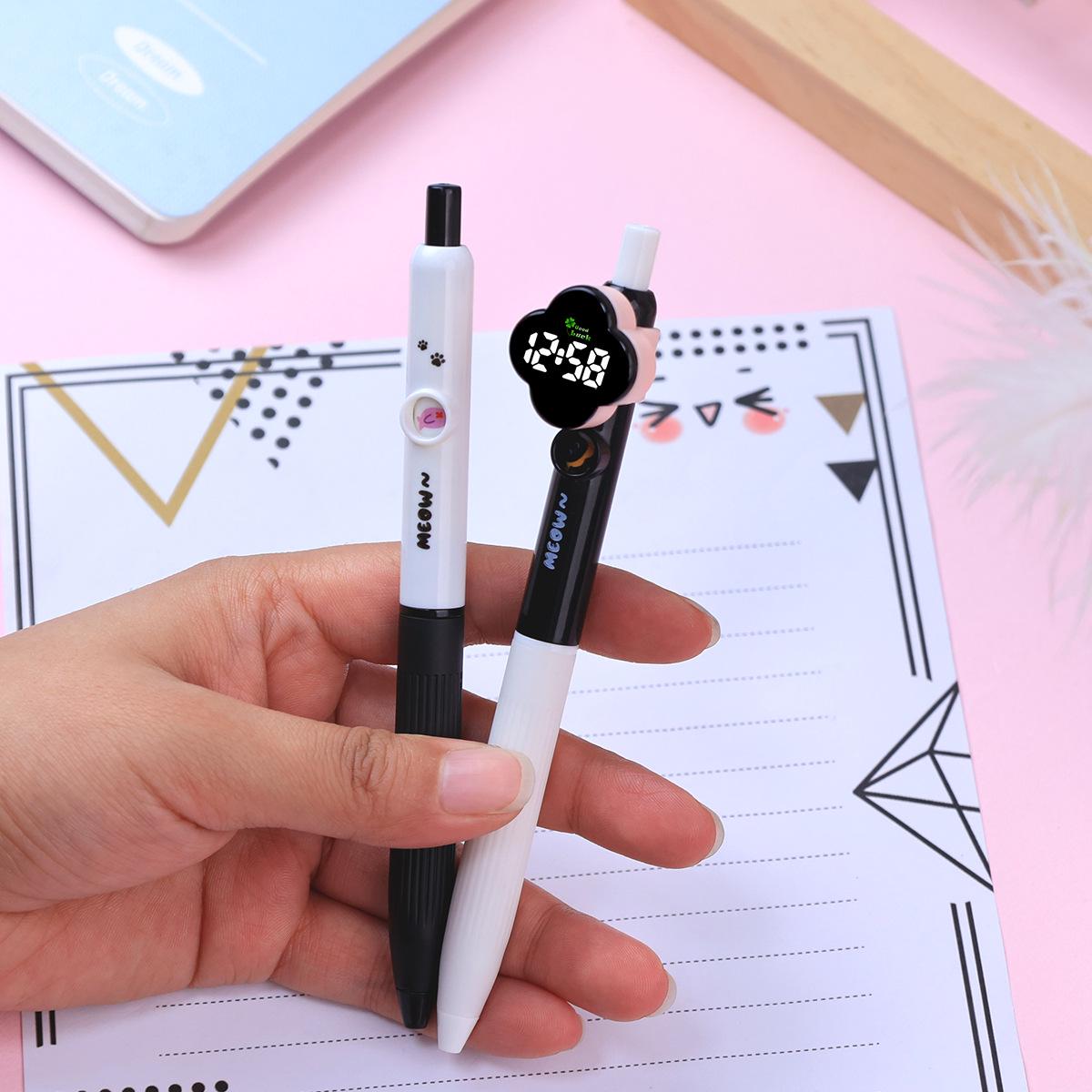 In Stock Black & White Clover Pen Clock - Silent Neutral Pen & Cute Gift
In Stock Black & White Clover Pen Clock - Silent Neutral Pen & Cute Gift