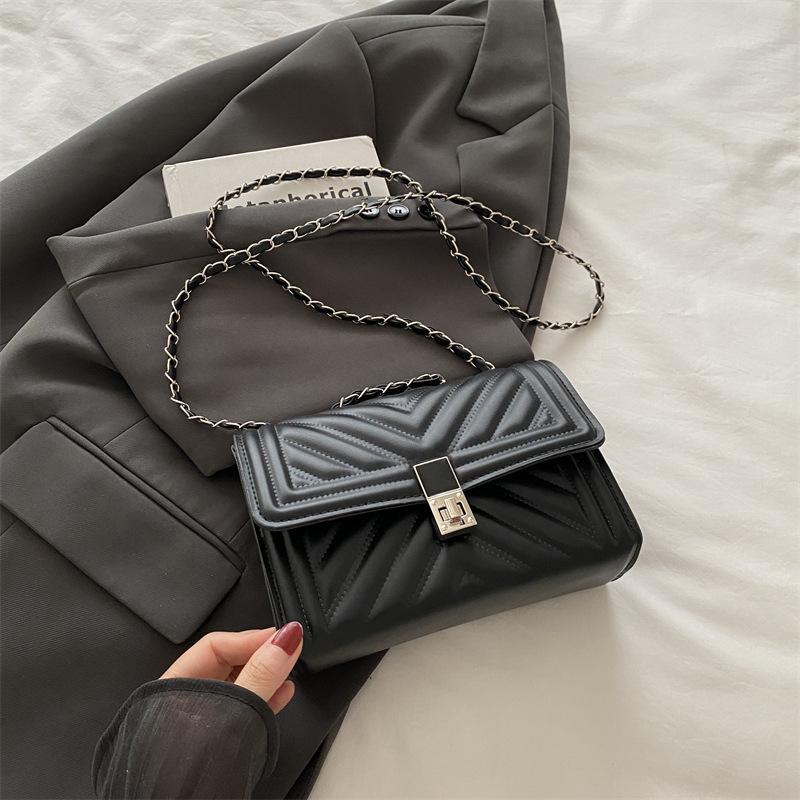 New Fashi Mini Quilted Embossed Chain Shoulder Bag for Women Simple Versatile Diagal Crossbody Bag Square Handbag Female Bag чёрный
New Fashi Mini Quilted Embossed Chain Shoulder Bag for Women Simple Versatile Diagal Crossbody Bag Square Handbag Female Bag чёрный